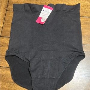 NWT Black High-Waisted Shaping Briefs with Seamless Design - Shapeware